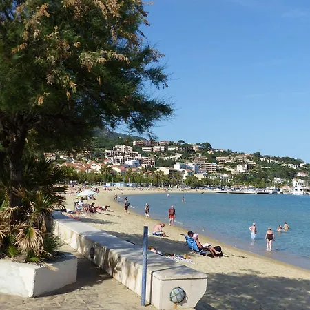 T2 Au Lavandou Avec Parking Et Terrasse Vue - Fr-1-308-197 르 라방두