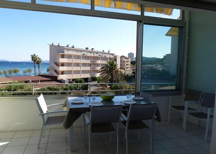 T2 Au Lavandou Avec Parking Et Terrasse Vue - Fr-1-308-197 Le Lavandou